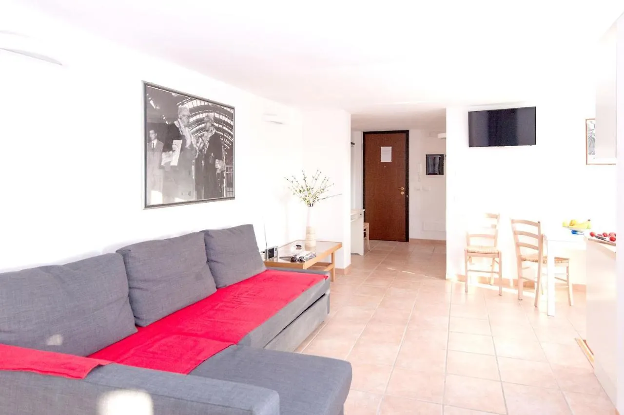 Apartment Via Cesare Algranati Rome