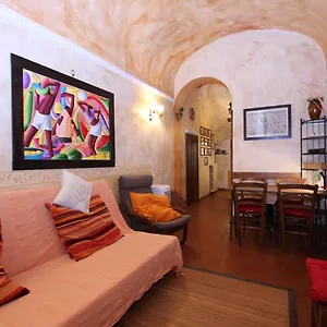 Lupa Flat Appartement
